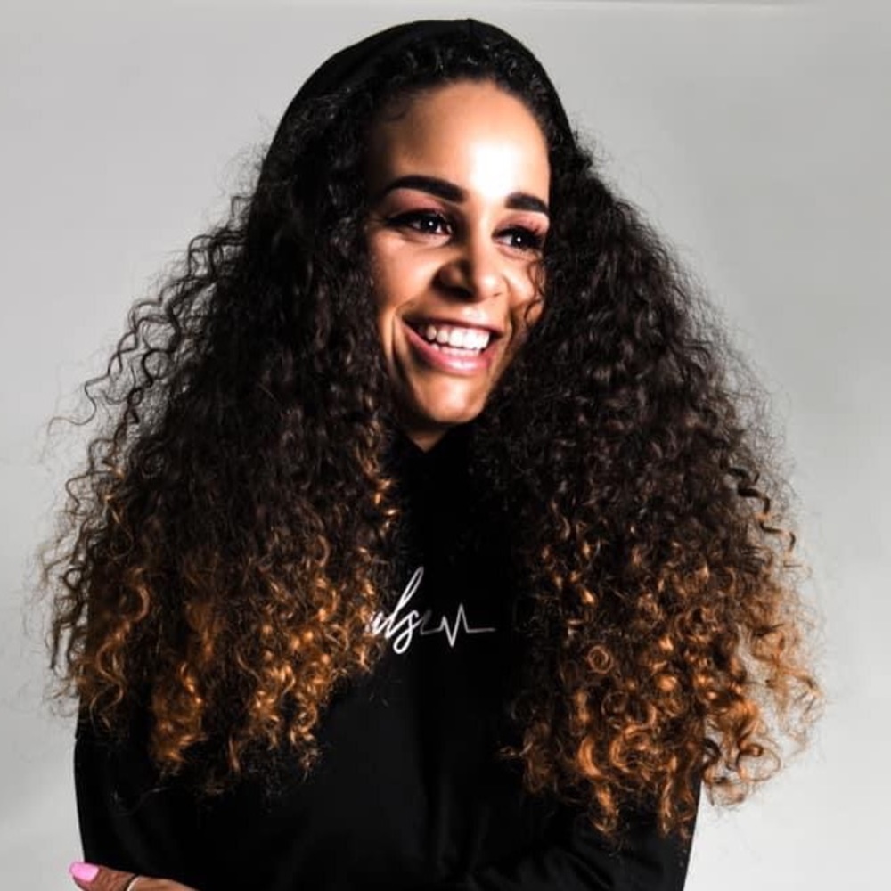 Meet your Posher, Cierra